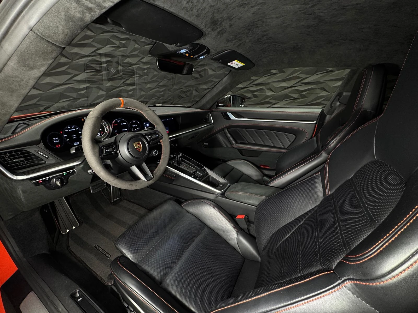 Porsche 911 Turbo S* Carbon* SportChrono* BOSE - изображение 7