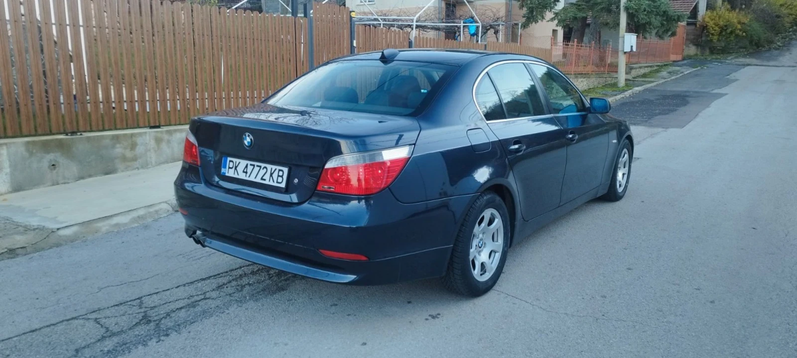 BMW 523  - изображение 6