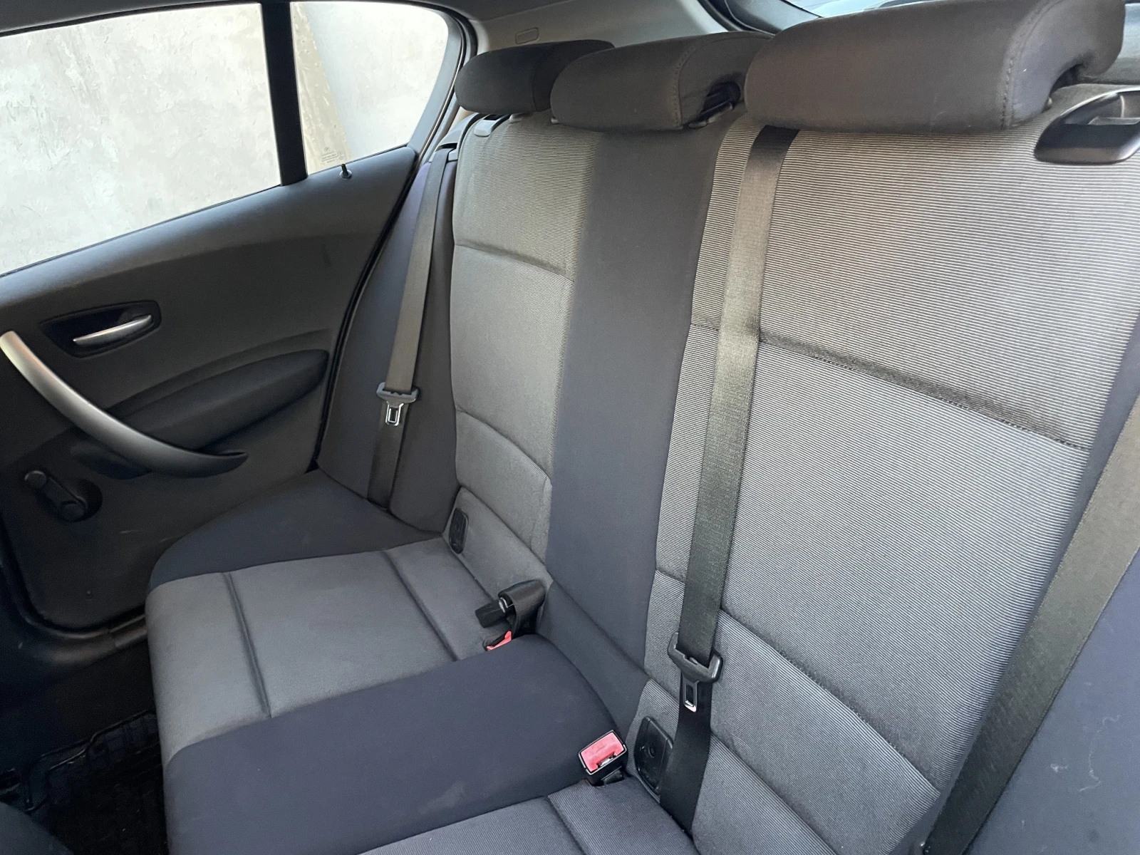 BMW 118  - изображение 10