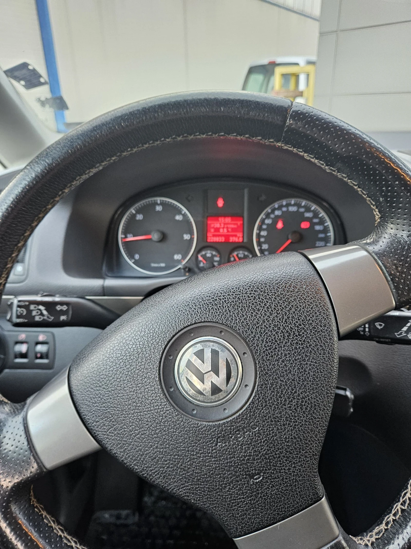 VW Touran Cross - изображение 7
