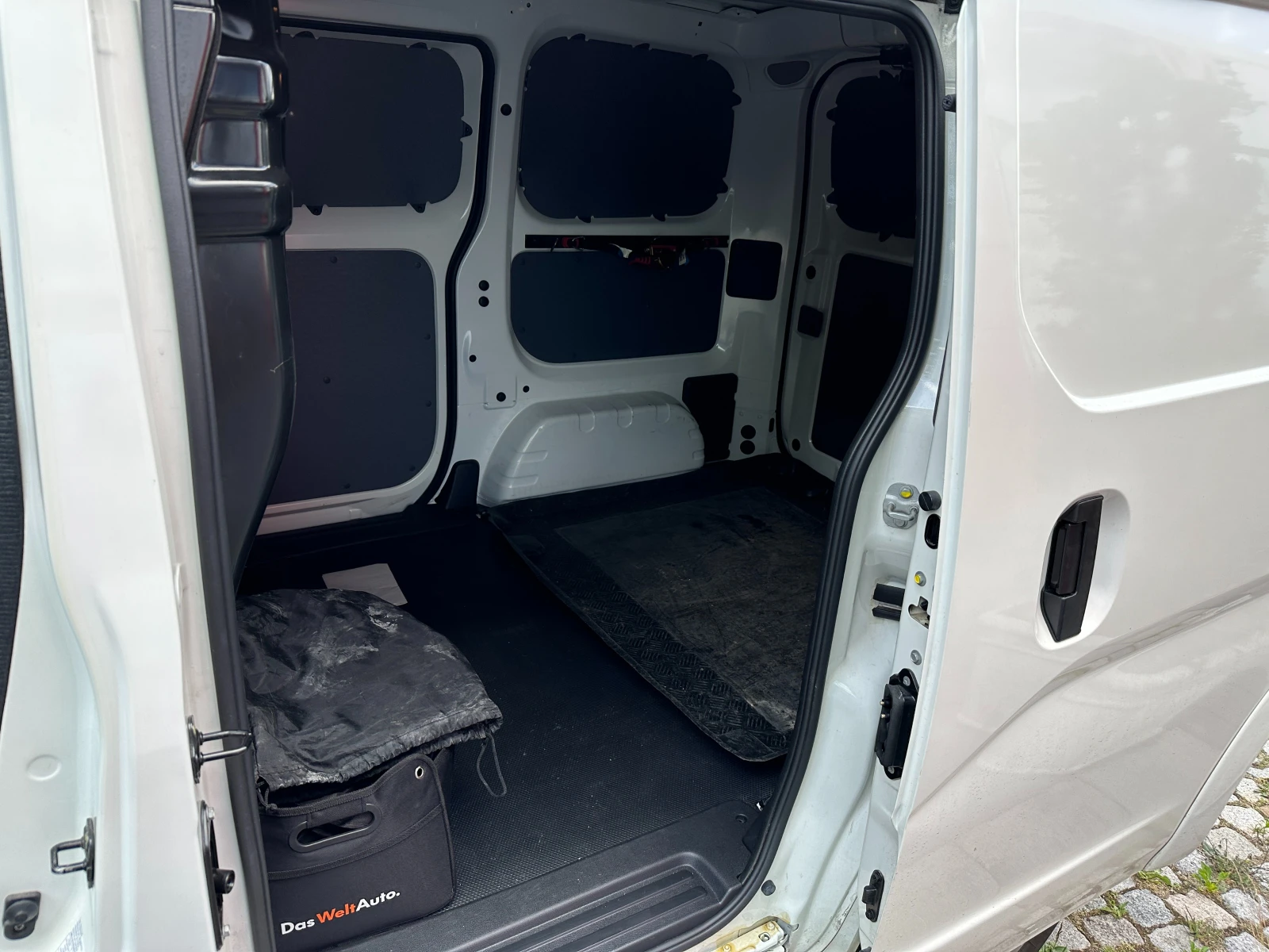 Nissan e-NV200 40kW, снимка 11 - Автомобили и джипове - 53981830