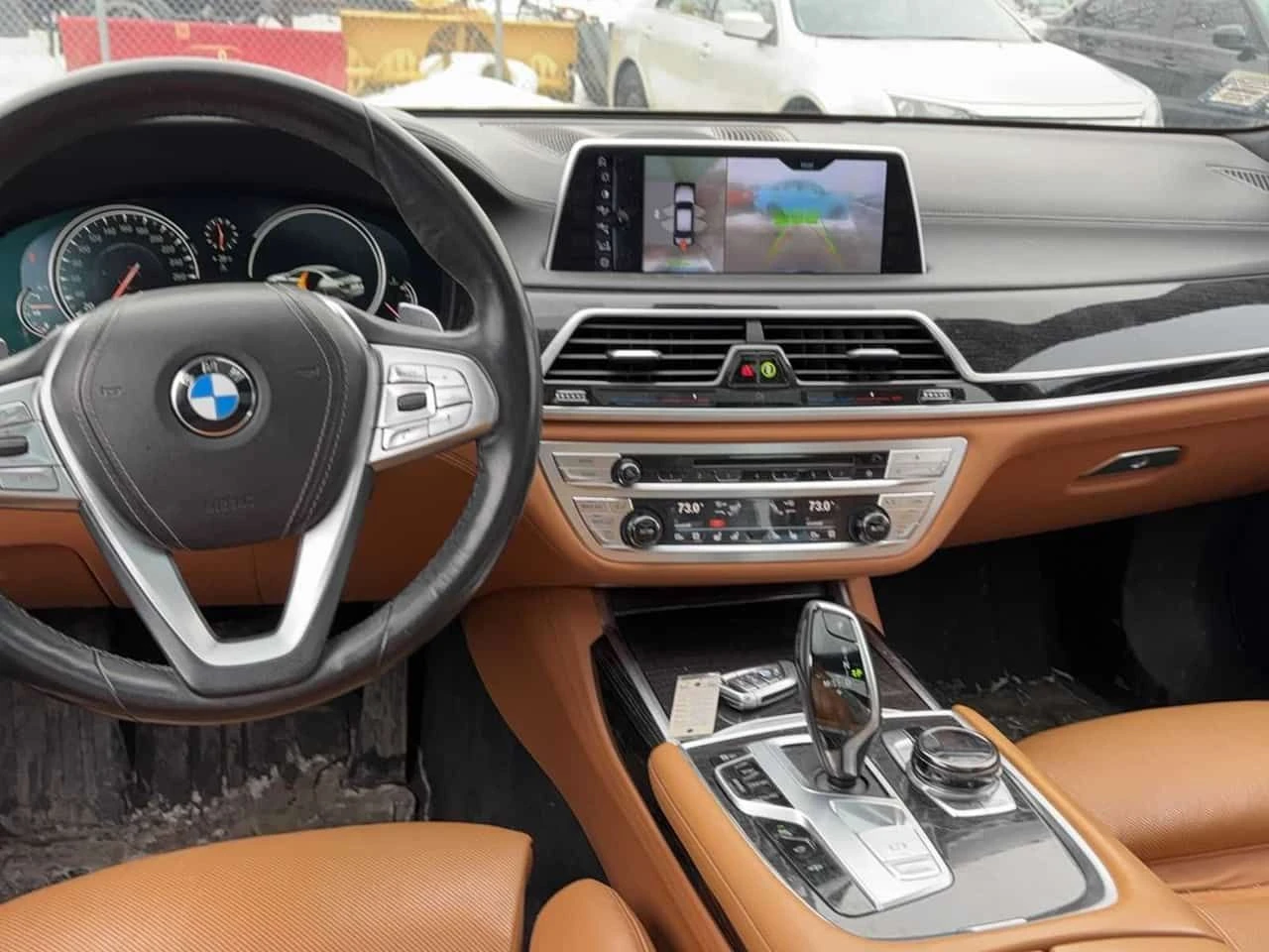 BMW 750 * 750Li xDrive* 2 КЛЮЧА* PANO* KEYLESS* ПОДГРЕВ* , снимка 8 - Автомобили и джипове - 54063244