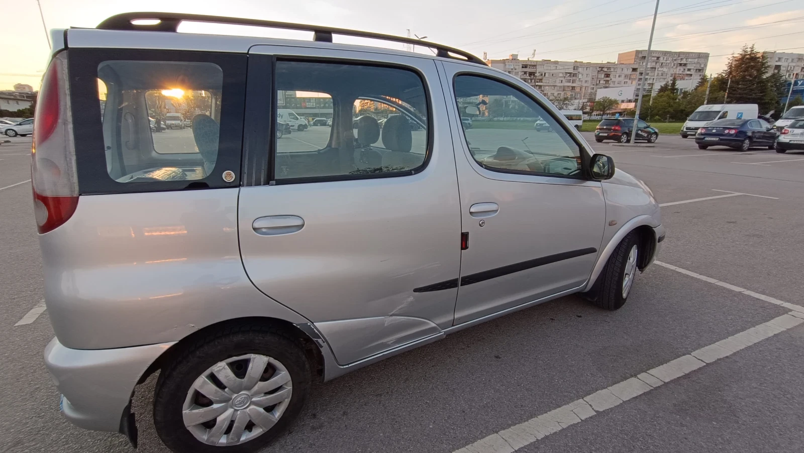 Toyota Yaris verso, снимка 7 - Автомобили и джипове - 54369497