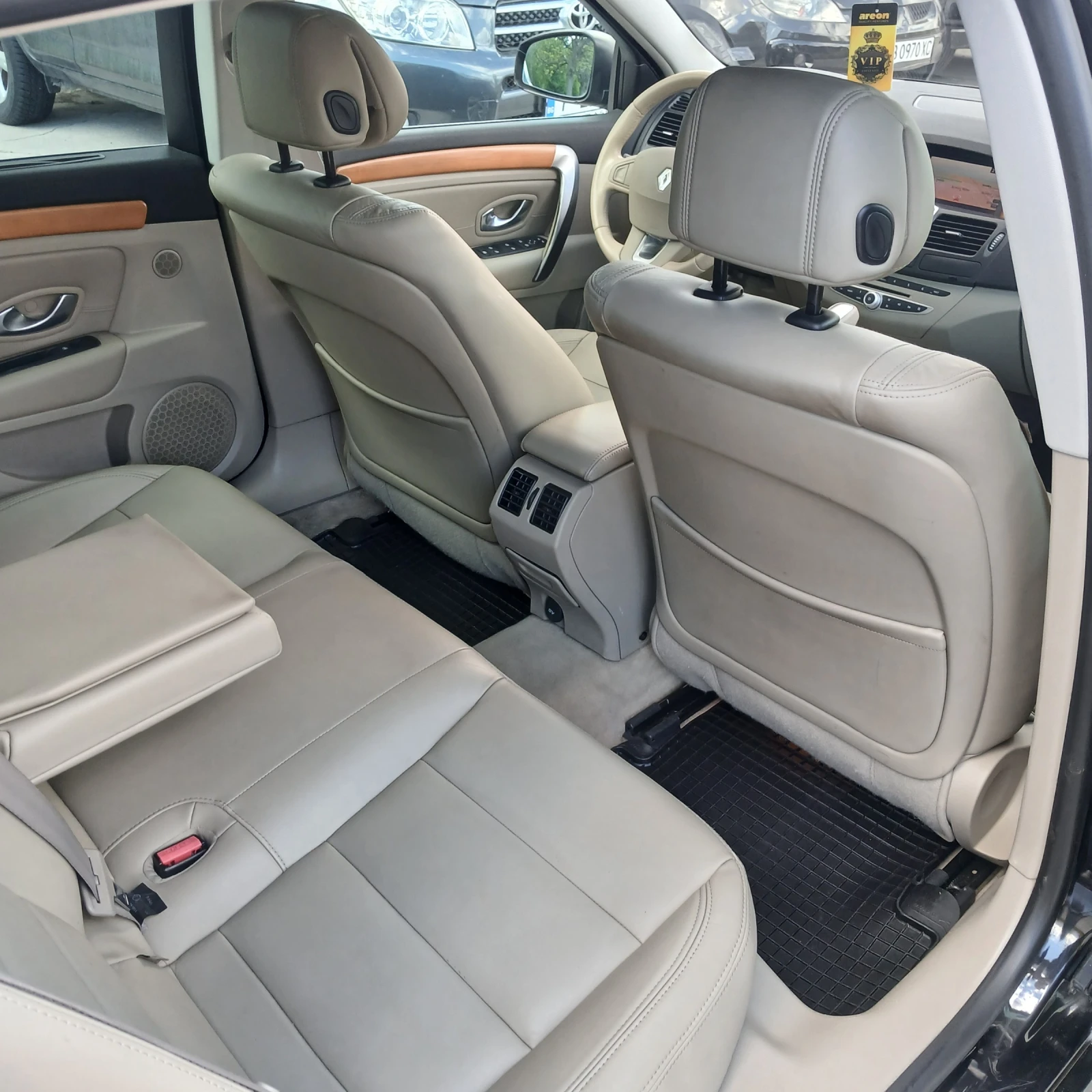 Renault Laguna АВТОМАТИК , снимка 15 - Автомобили и джипове - 54491871