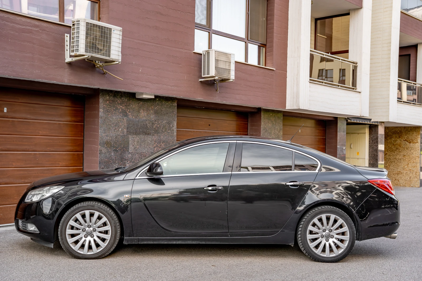 Opel Insignia, снимка 5 - Автомобили и джипове - 54768059
