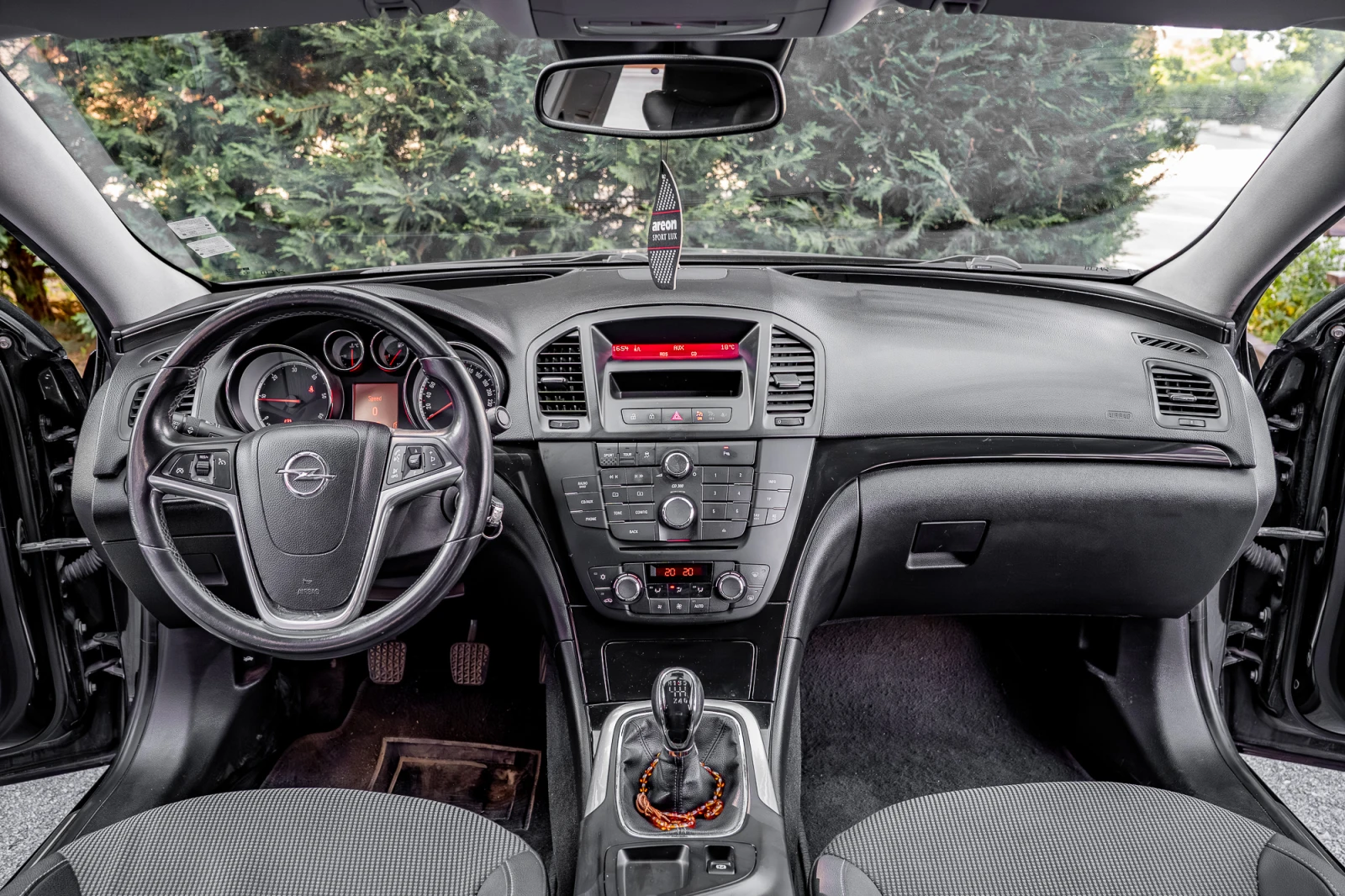 Opel Insignia, снимка 14 - Автомобили и джипове - 54768059
