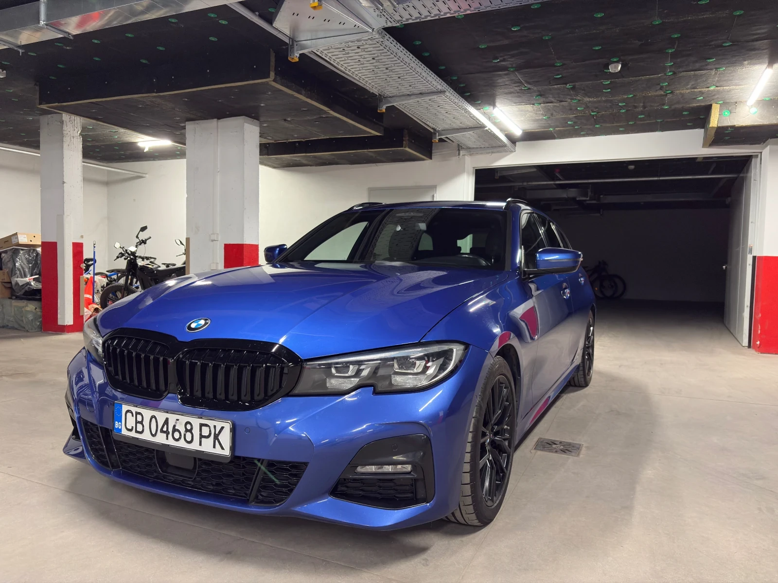 BMW 320 d xDrive на 87200 км.