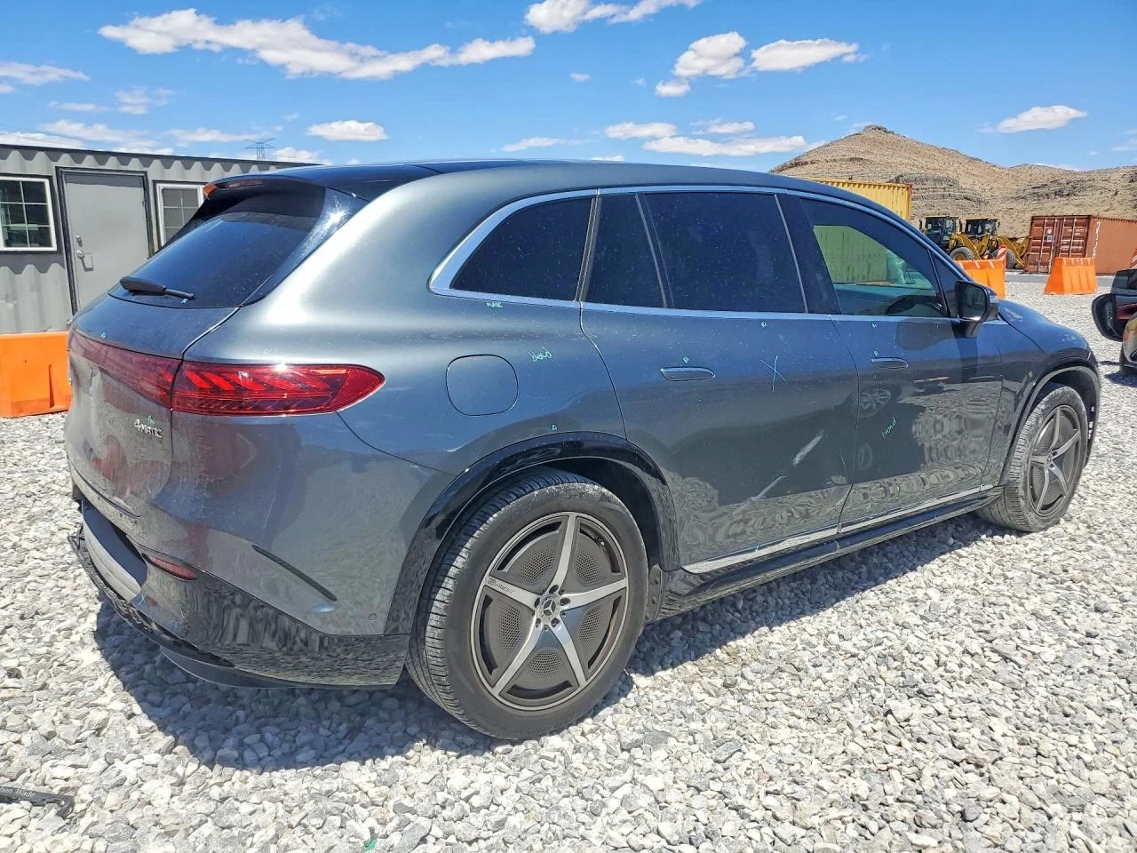 Mercedes-Benz EQS SUV 450 4MATIC, снимка 4 - Автомобили и джипове - 55051982
