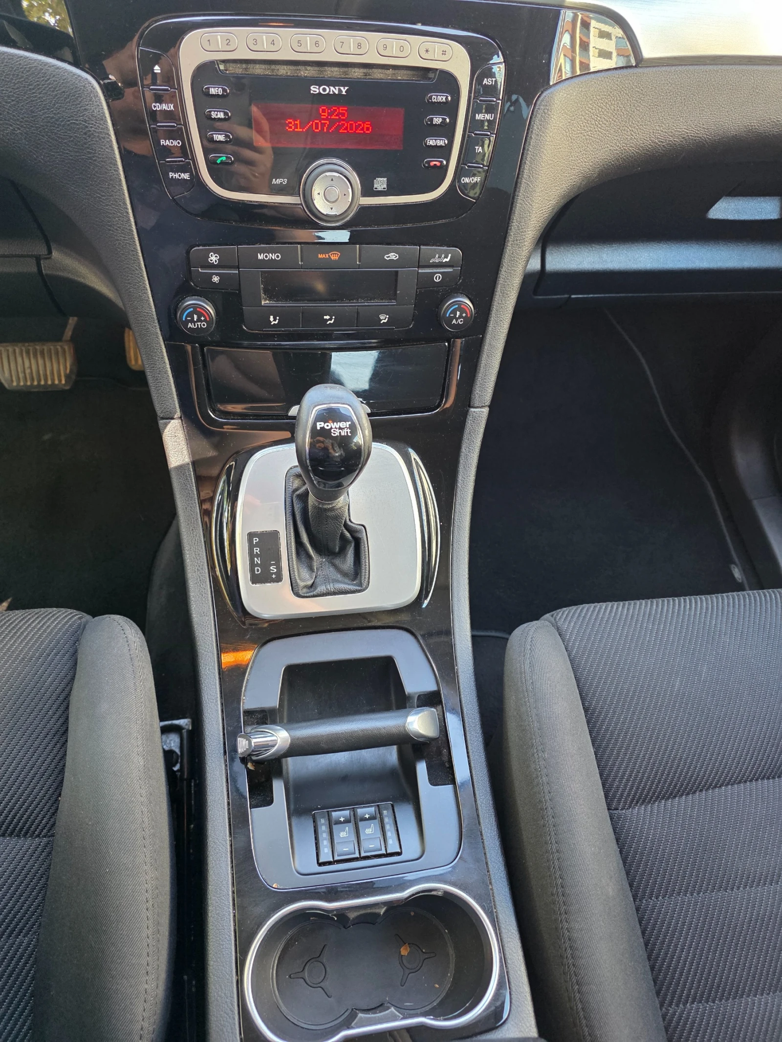 Ford Galaxy 2.0 TDCI TITANIUM, снимка 9 - Автомобили и джипове - 56199606