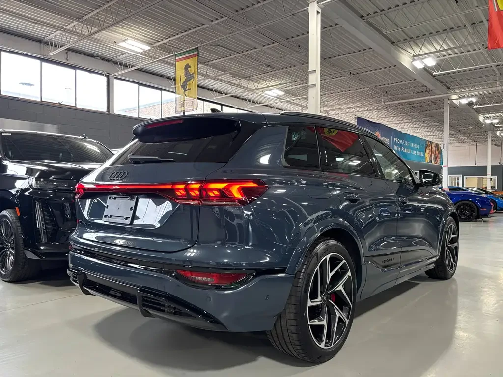 Audi E-Tron SQ6 2027 MODEL | TECHNIK | , снимка 6 - Автомобили и джипове - 56329022