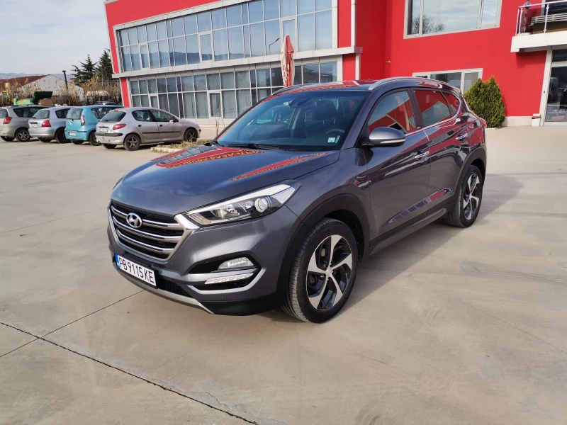 Hyundai Tucson 1.7 CRDI-Xpossible, снимка 1 - Автомобили и джипове - 49543375