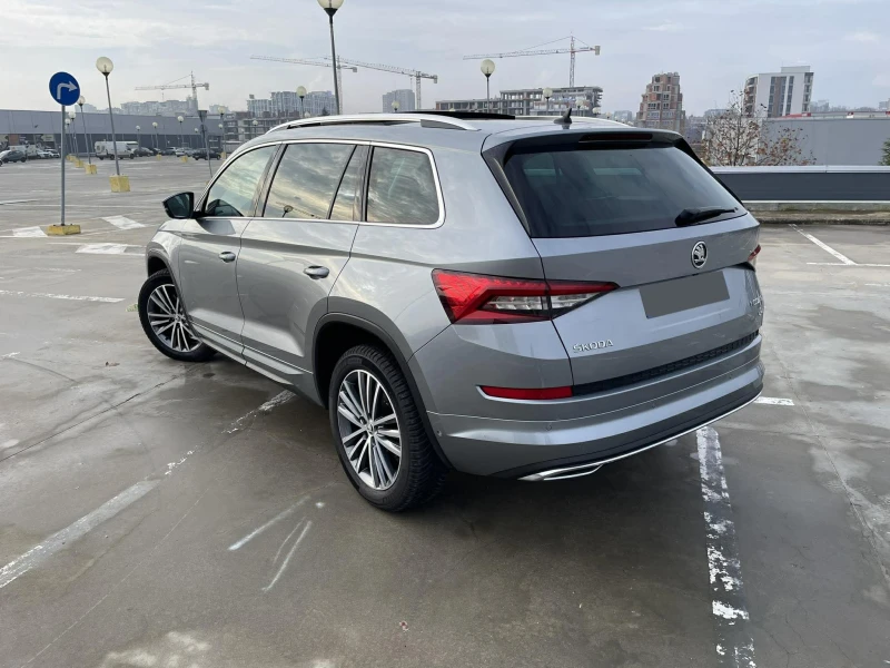 Skoda Kodiaq 2.0 TDI L&K 4x4 190кс СЕРВИЗНА ИСТОРИЯ, снимка 3 - Автомобили и джипове - 52705535