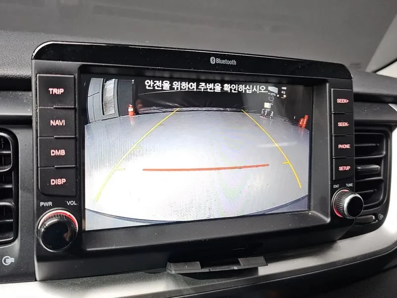 Kia Stonic 1.6 Deluxe, снимка 15 - Автомобили и джипове - 55786592