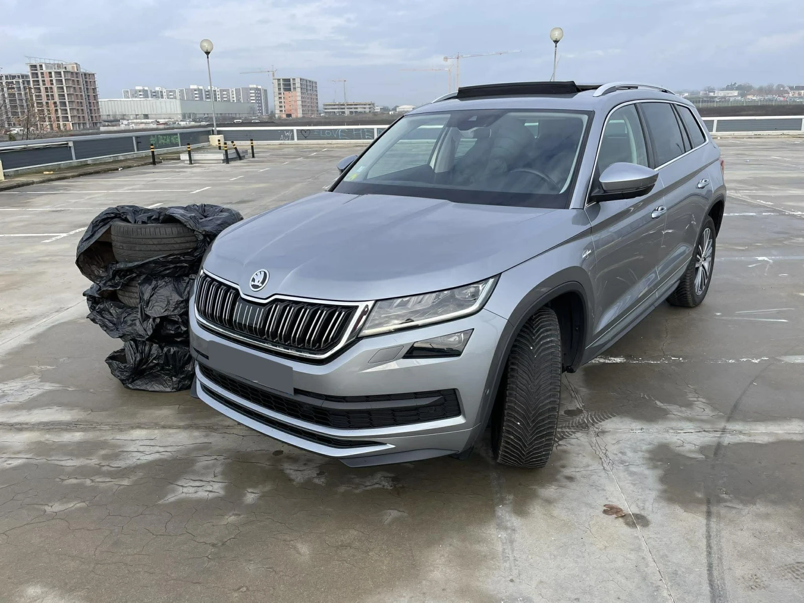 Skoda Kodiaq 2.0 TDI L&K 4x4 190кс СЕРВИЗНА ИСТОРИЯ, снимка 1