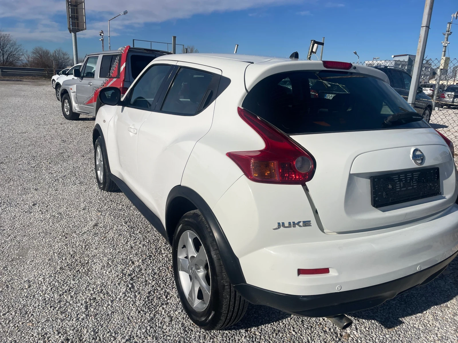 Nissan Juke 1, 6 - изображение 5