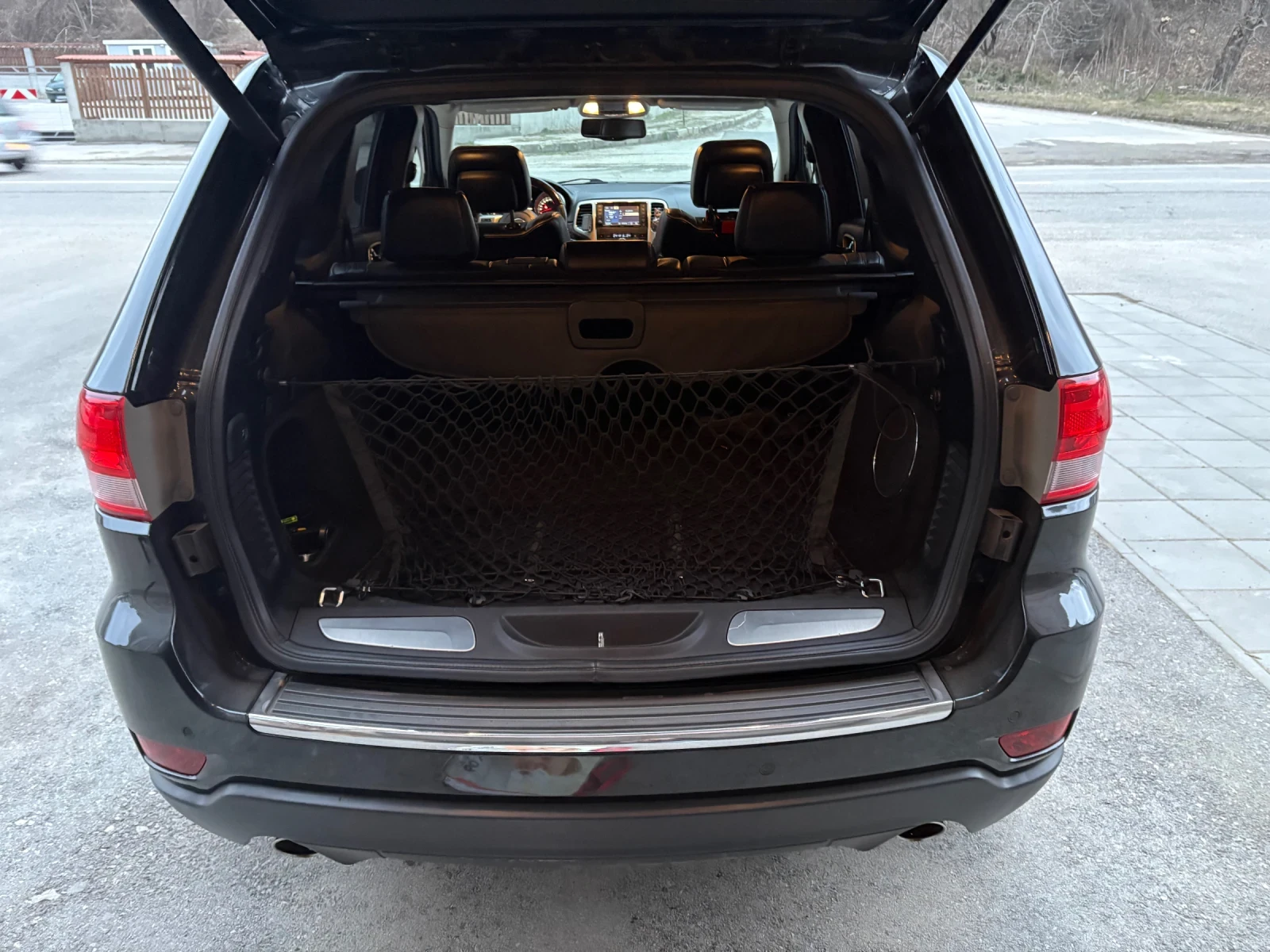 Jeep Grand cherokee 3.0 CRD, снимка 10 - Автомобили и джипове - 53904915