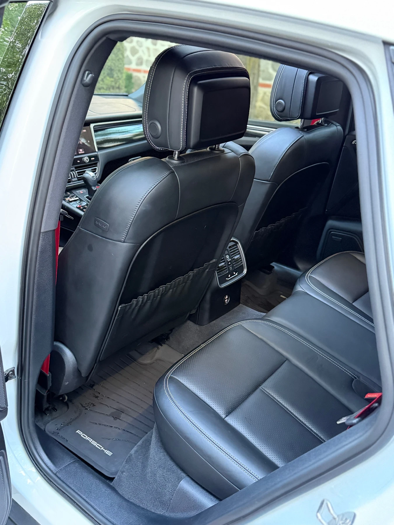 Porsche Macan 2.0T, снимка 10 - Автомобили и джипове - 54585504