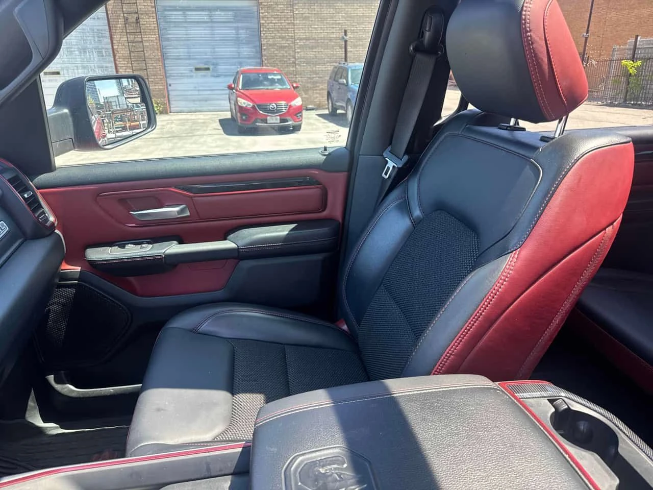 Dodge RAM 1500 * Rebel * АВТОКРЕДИТ БЕЗ ПЪРВОНАЧАЛНА ВНОСКА* , снимка 13 - Автомобили и джипове - 54639490