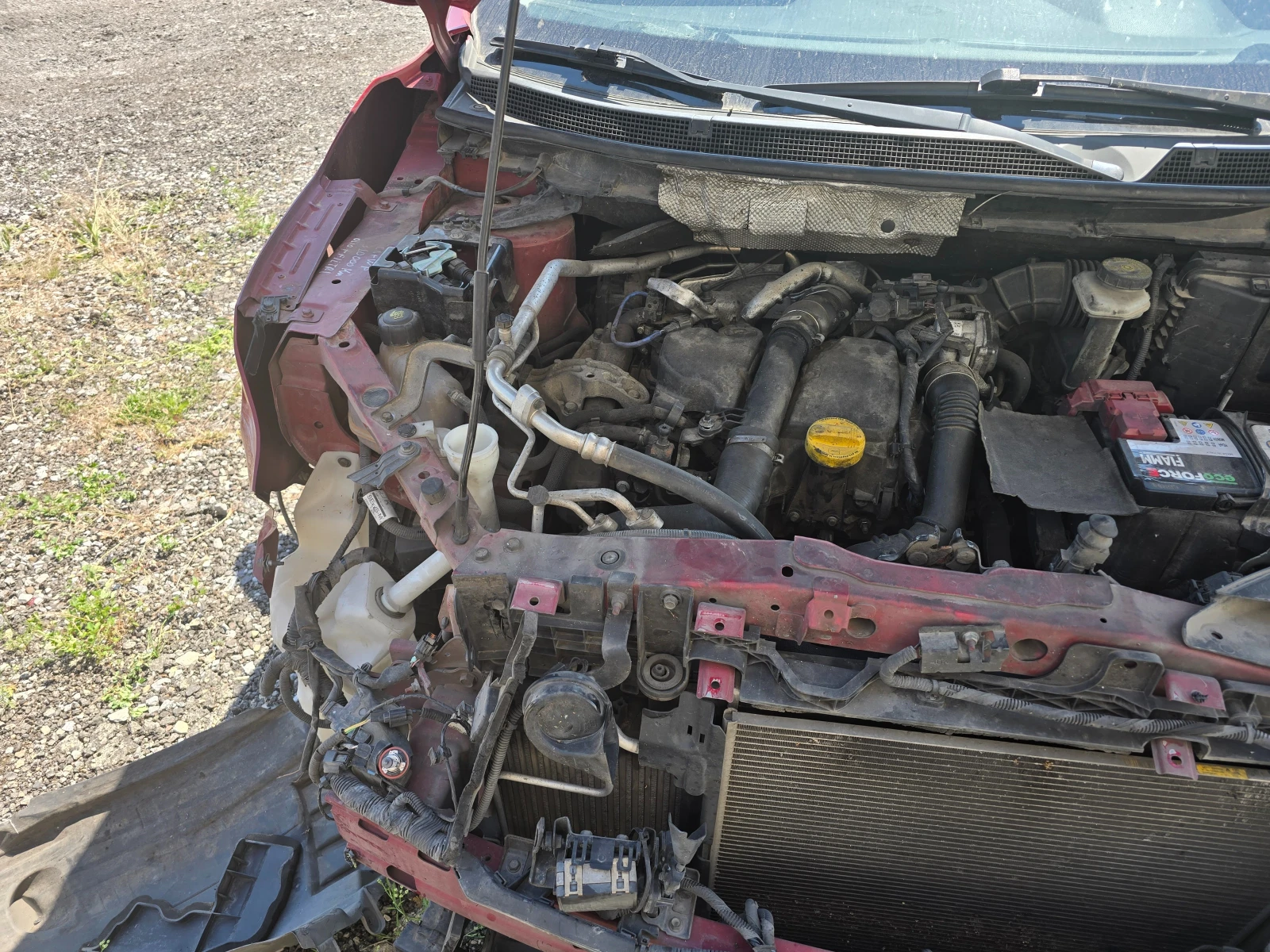 Nissan Qashqai 1.5 DCI 110ks, снимка 11 - Автомобили и джипове - 54995990