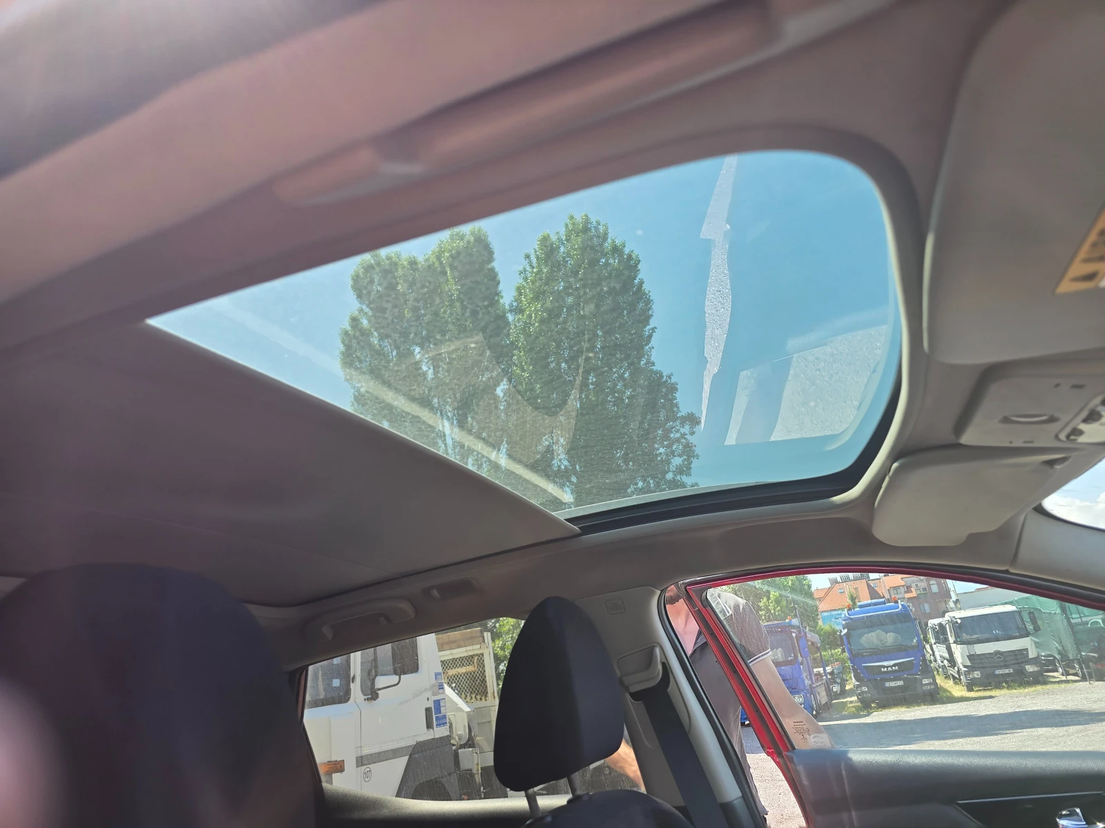 Nissan Qashqai 1.5 DCI 110ks, снимка 16 - Автомобили и джипове - 54995990