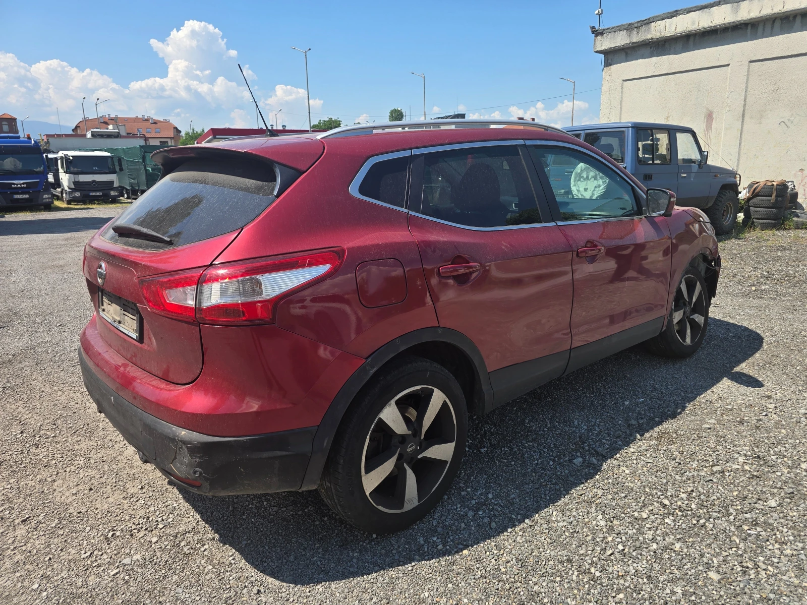 Nissan Qashqai 1.5 DCI 110ks, снимка 5 - Автомобили и джипове - 54995990
