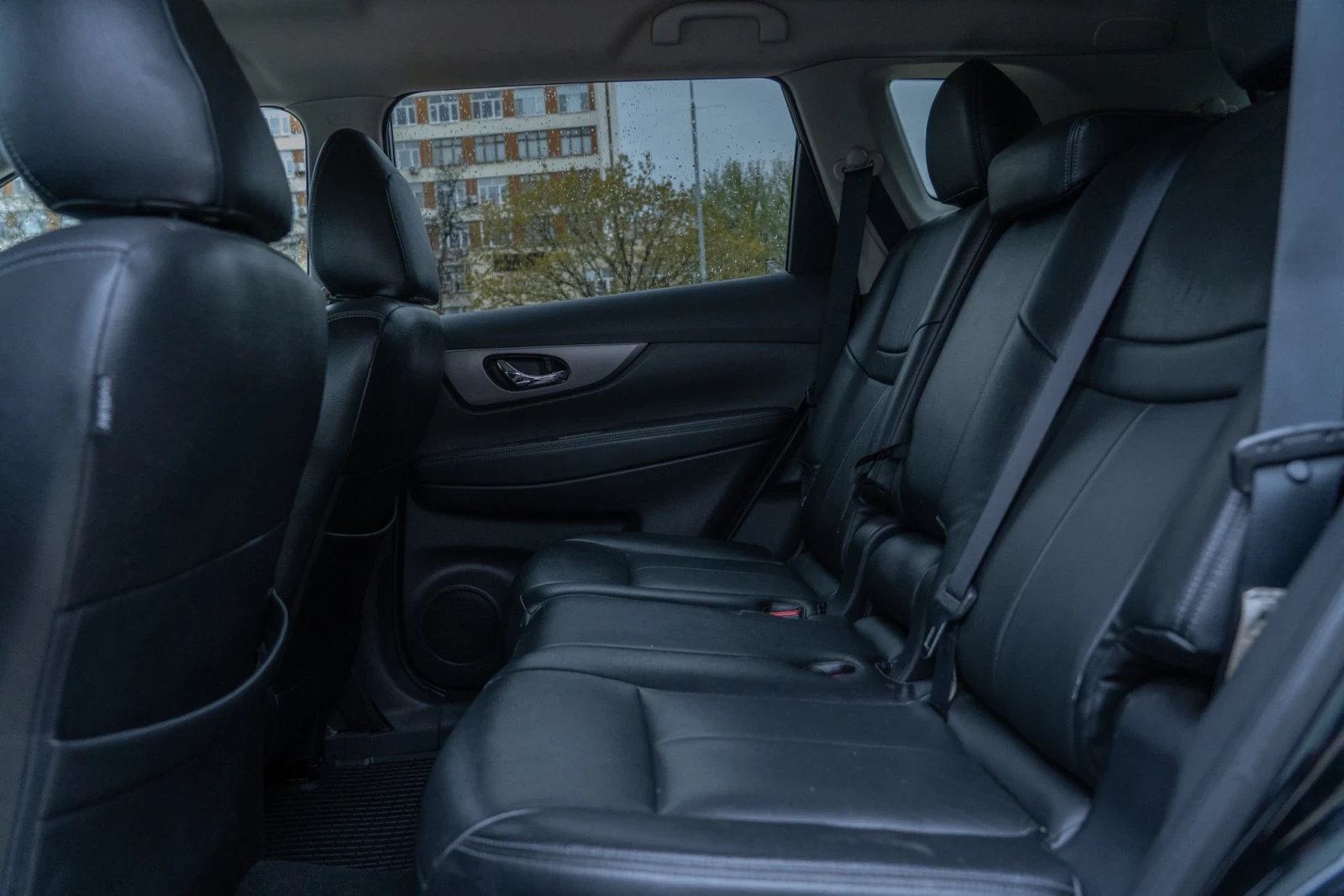 Nissan Rogue SPORT, снимка 8 - Автомобили и джипове - 55395639