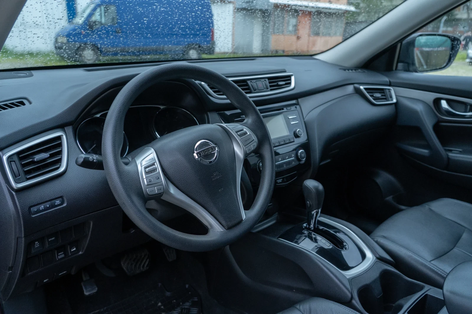 Nissan Rogue SPORT, снимка 6 - Автомобили и джипове - 55395639