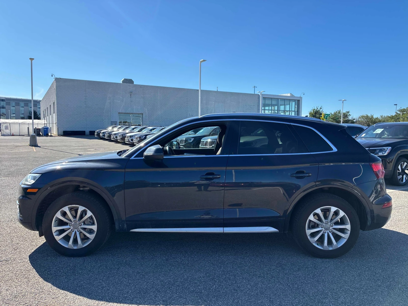 Audi Q5 * Progressiv * CARFAX * БЕЗ ПЪРВОНАЧАЛНА ВНОСКА, снимка 16 - Автомобили и джипове - 56134932