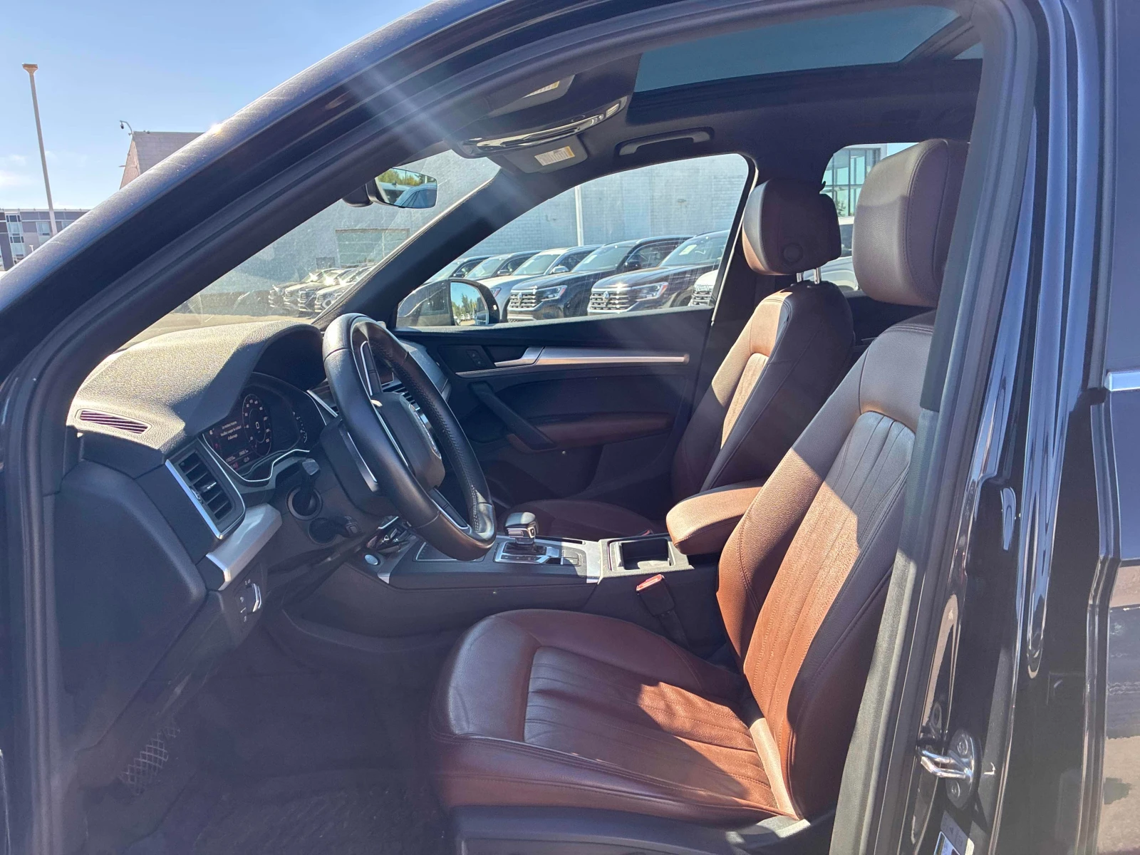 Audi Q5 * Progressiv * CARFAX * БЕЗ ПЪРВОНАЧАЛНА ВНОСКА, снимка 12 - Автомобили и джипове - 56134932