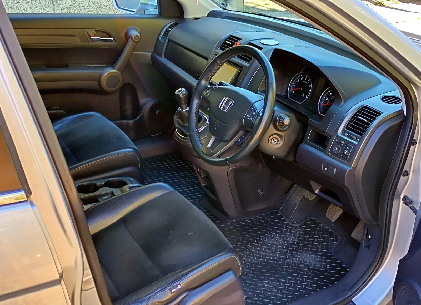 Honda Cr-v 2.0 Бензин, снимка 9 - Автомобили и джипове - 56337840
