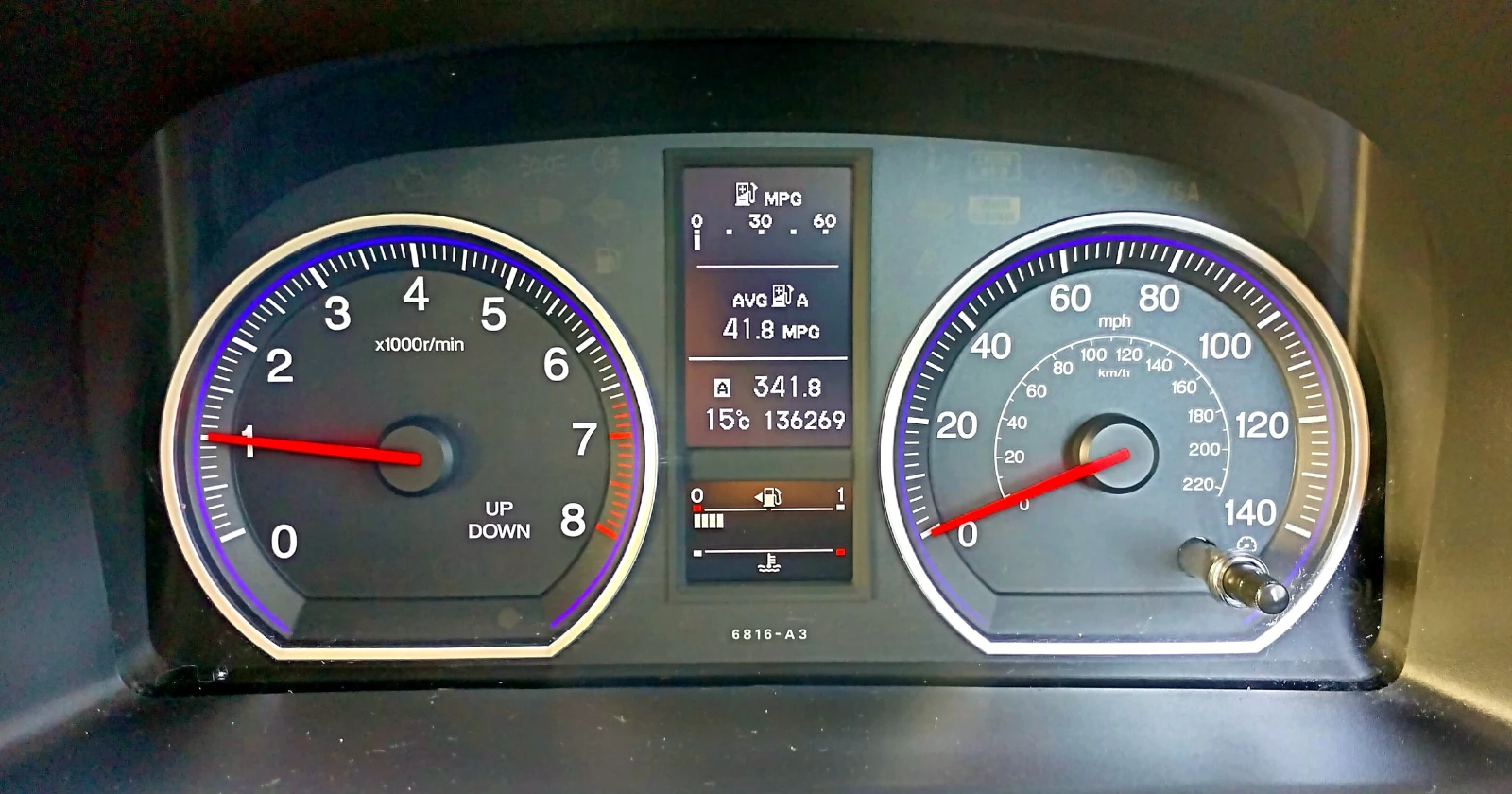 Honda Cr-v 2.0 Бензин, снимка 13 - Автомобили и джипове - 56337840