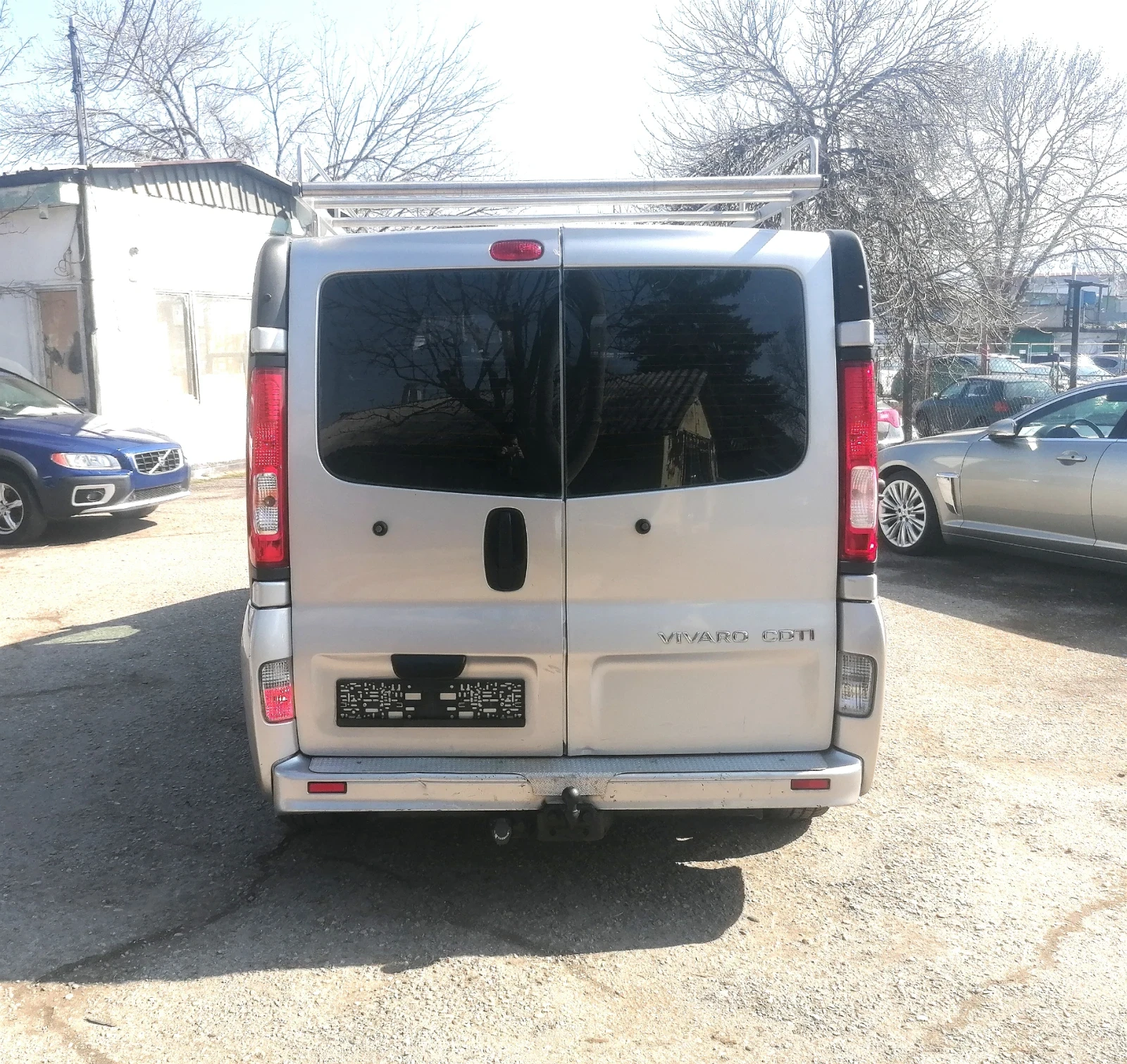 Opel Vivaro 2.0 Cdti 5+ 1 климатик, снимка 6 - Бусове и автобуси - 53809821