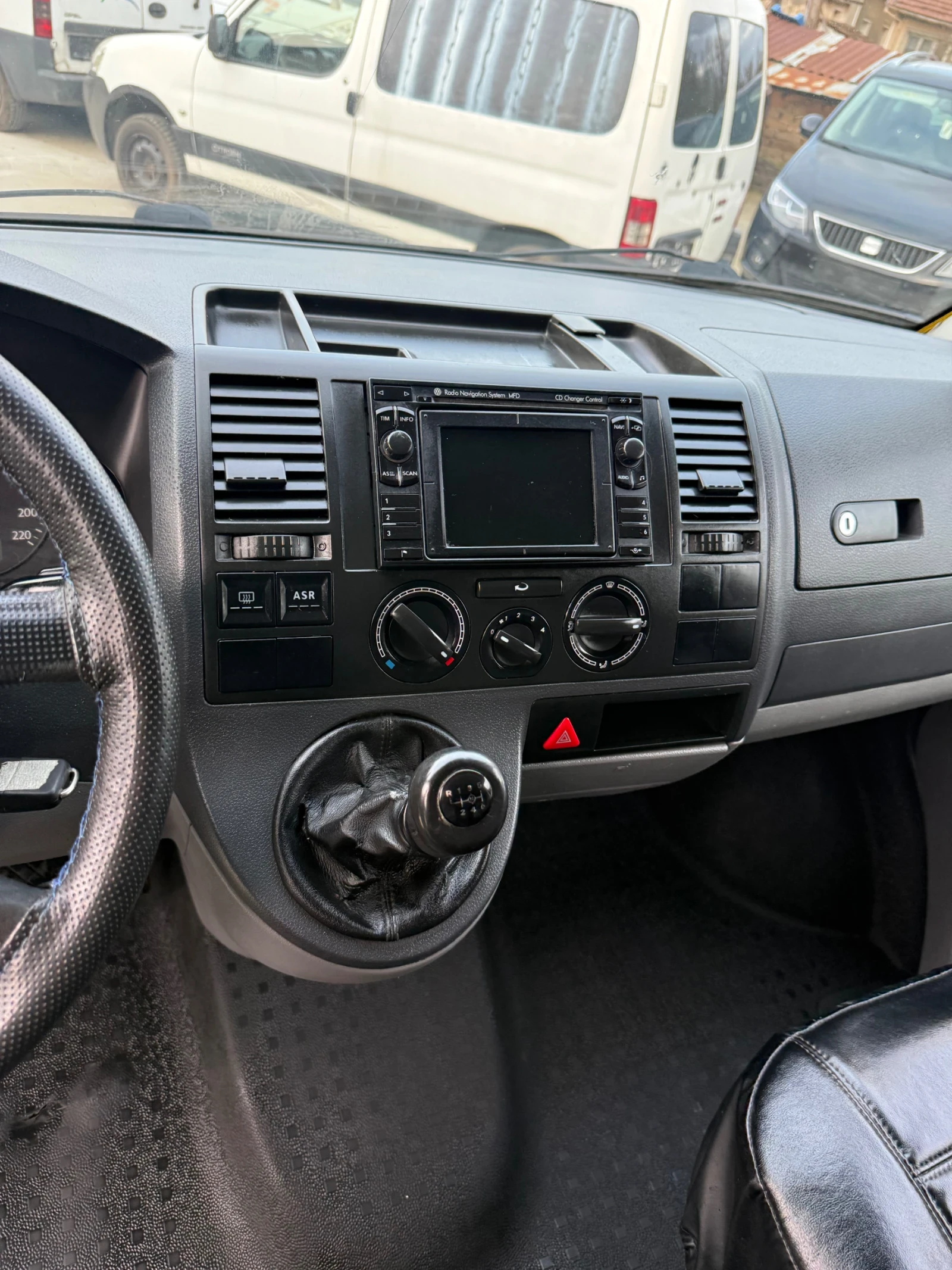 VW T5 1.9TDI 2 СТРАНИЧНИ ВРАТИ, снимка 10 - Бусове и автобуси - 54039894