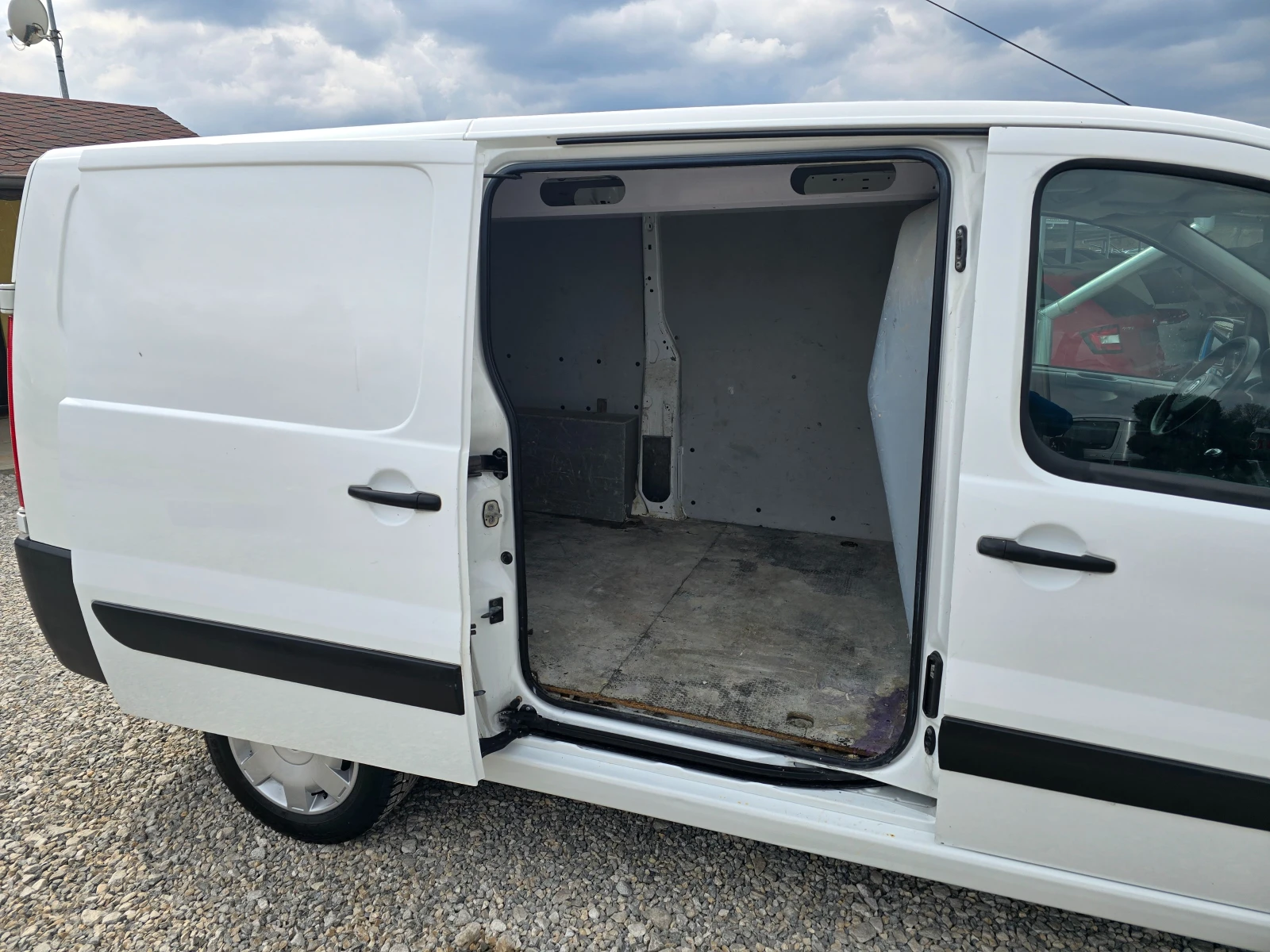 Fiat Scudo 2.0 JTD MAXI 128кс. РЕАЛНИ КИЛОМЕТРИ ! ! ЕВРО 5b, снимка 15 - Бусове и автобуси - 54501771