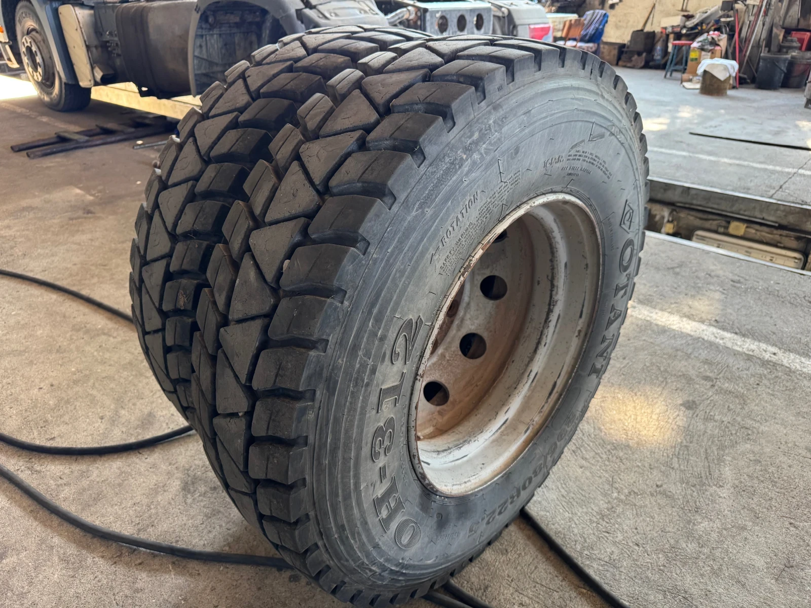 Volvo Fh16 750  гуми 4броя OTANI OH-312 - изображение 4