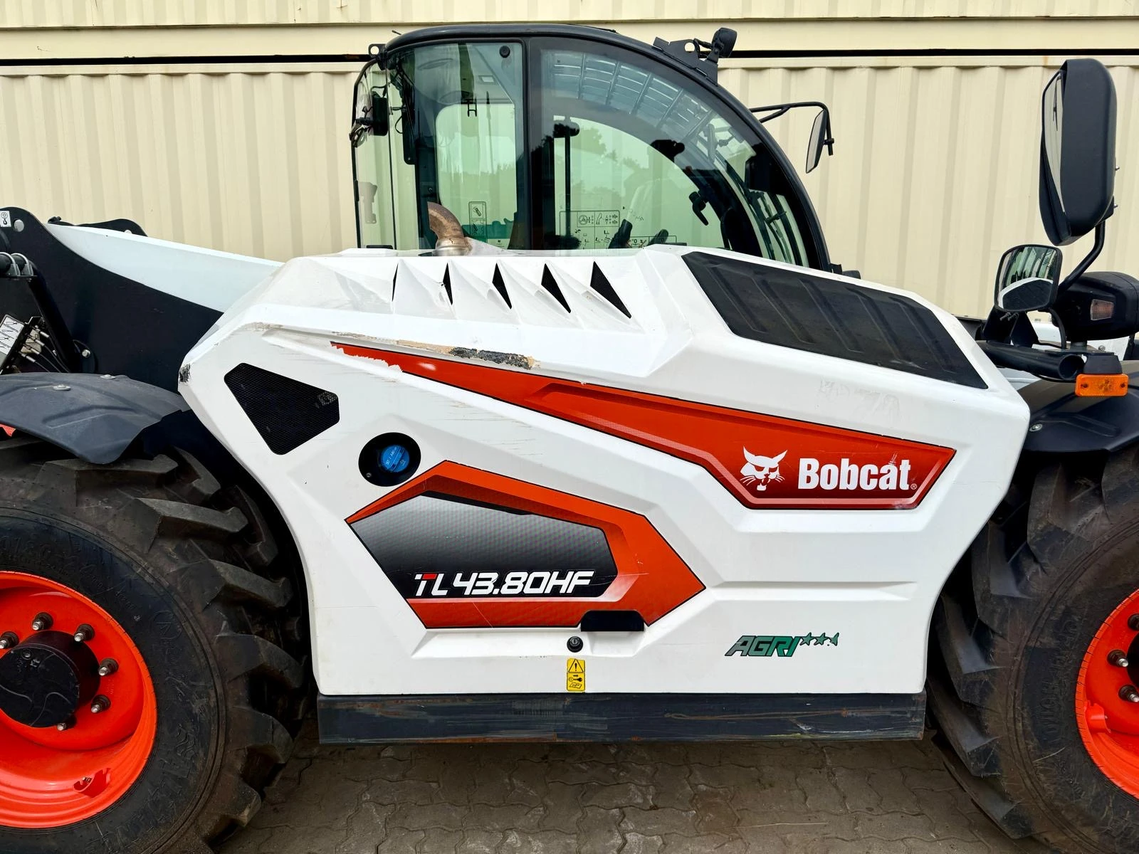 Телескопичен товарач Bobcat TL 43.80 HF AGRI ЛИЗИНГ, снимка 6 - Селскостопанска техника - 55191540
