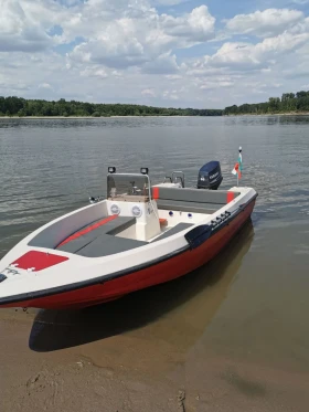 Моторна яхта Admiral Аdmiral, снимка 2