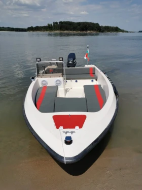 Моторна яхта Admiral Аdmiral, снимка 1