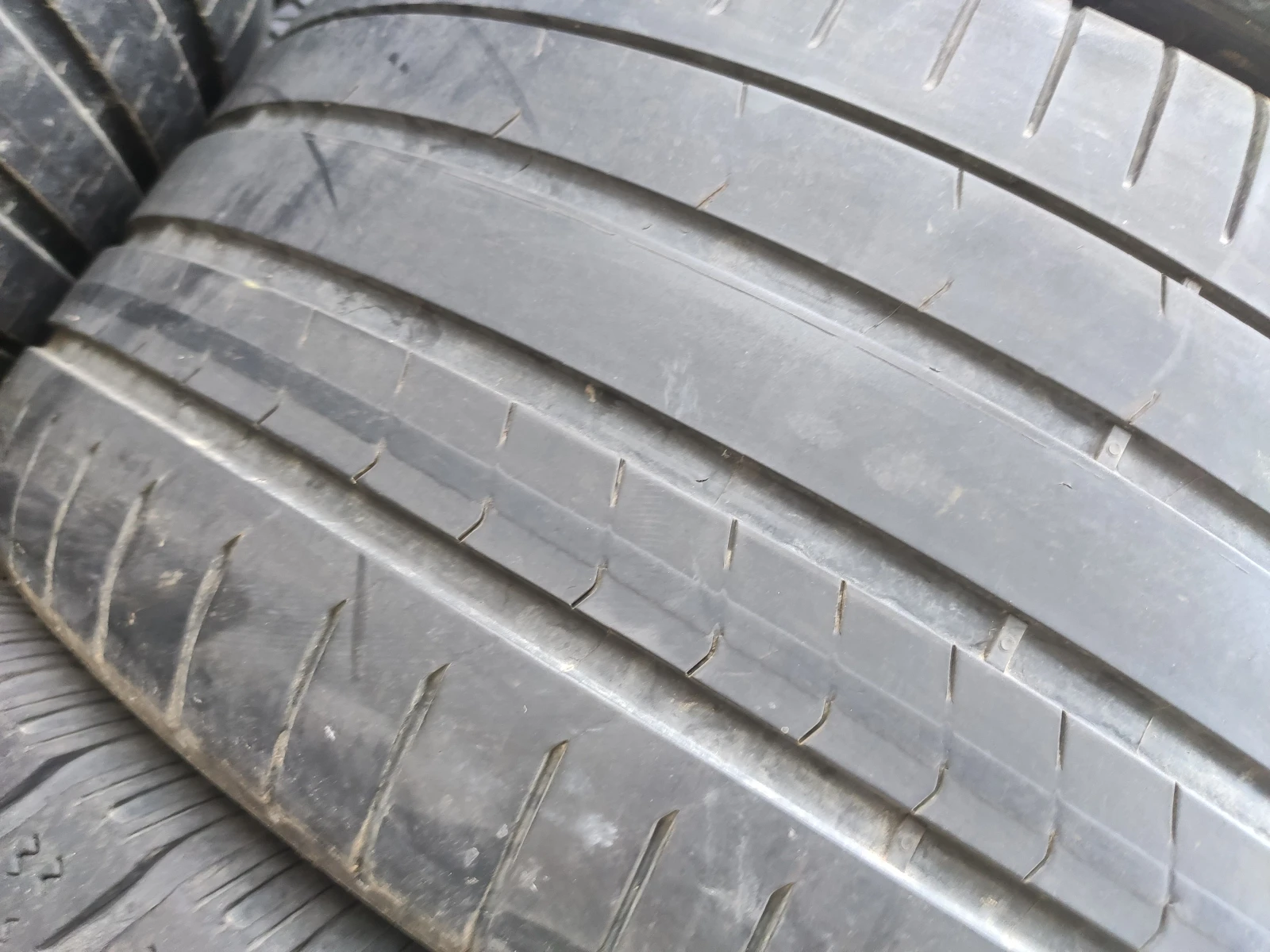 Гуми Летни 275/30R20