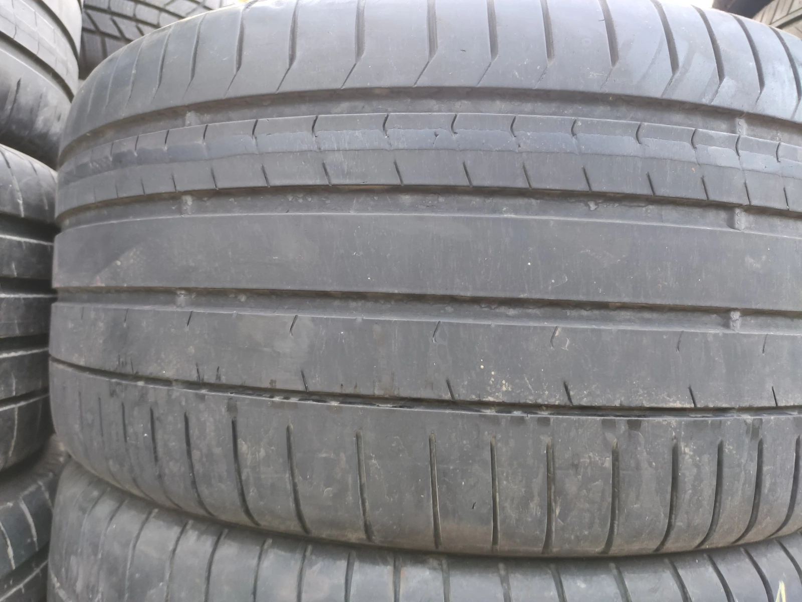 Гуми Летни 275/30R20, снимка 3 - Гуми и джанти - 55272393