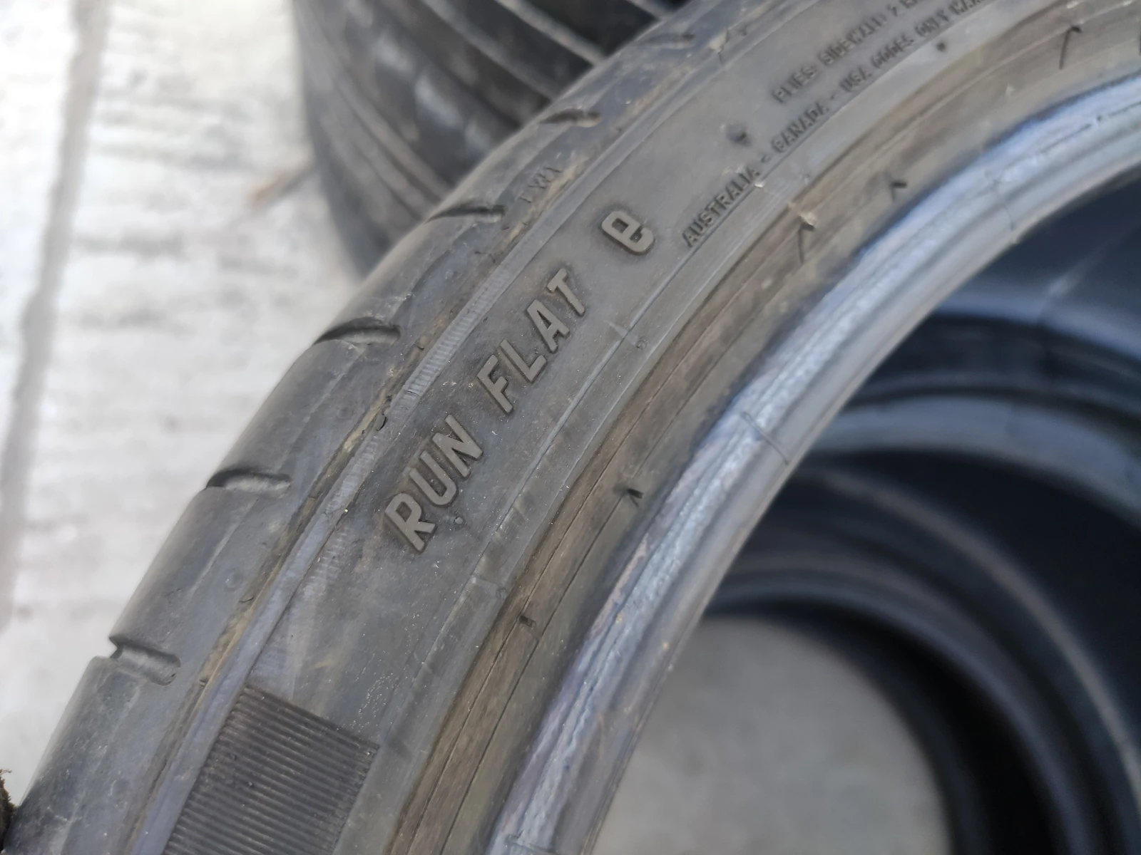 Гуми Летни 275/30R20, снимка 8 - Гуми и джанти - 55272393