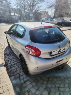 Peugeot 208 1.0 бензин, снимка 7