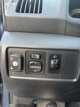 Toyota Corolla verso, снимка 17