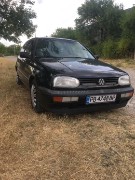 Обява за продажба на VW Golf 1.8iмоно 75 ~2 200 лв. - изображение 1