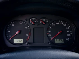 VW Golf 1.9TDI(90)* SPECIAL-EDITION* НОВ ВНОС*  - 1750 € / 3422.70 лв. - 27329915 15