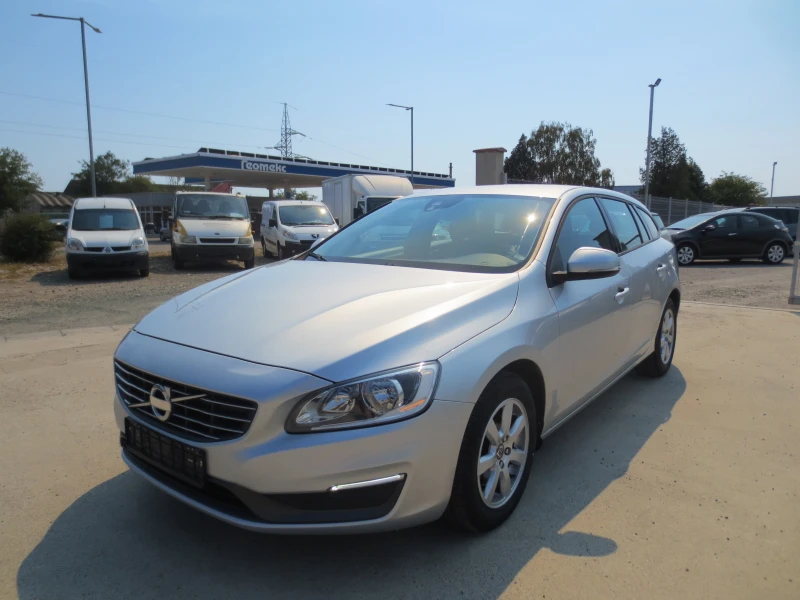 Volvo V60 1.6 HDI , снимка 1 - Автомобили и джипове - 46918050