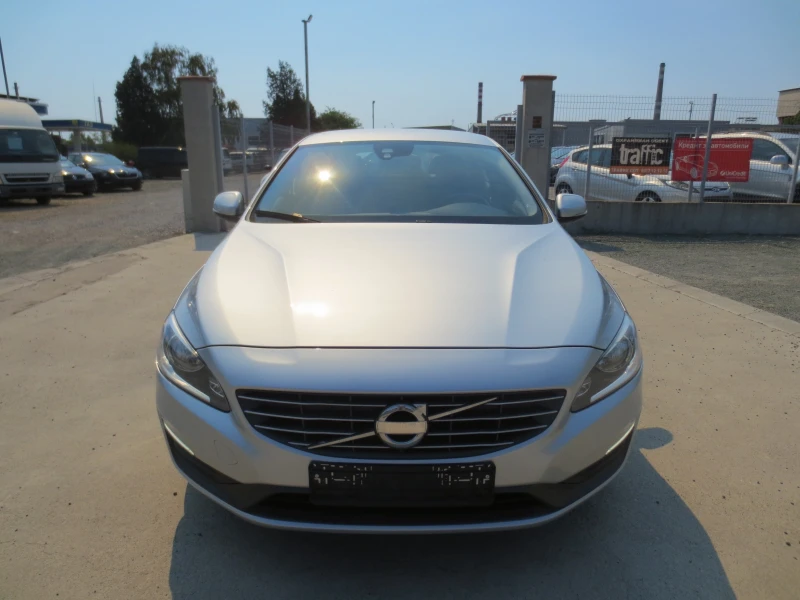 Volvo V60 1.6 HDI , снимка 2 - Автомобили и джипове - 46918050