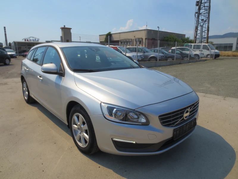 Volvo V60 1.6 HDI , снимка 3 - Автомобили и джипове - 46918050