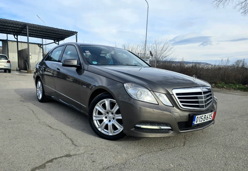 Mercedes-Benz E 350 УНИКАЛЕН/4MATIC/265hp, снимка 3 - Автомобили и джипове - 49437163