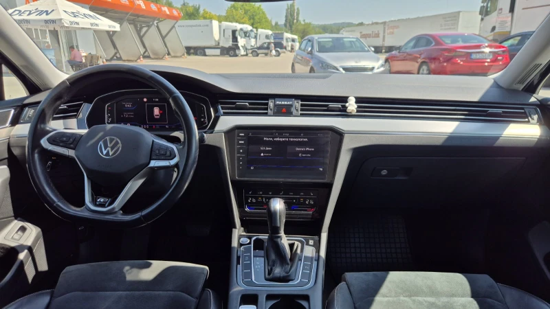 VW Passat 2.0TDI R-Line, снимка 9 - Автомобили и джипове - 52367864